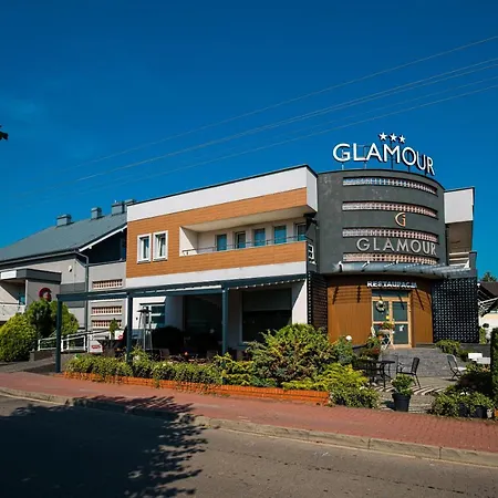 Glamour - Restaurant & Ξενοδοχείο με διαμερίσματα Przeźmierowo