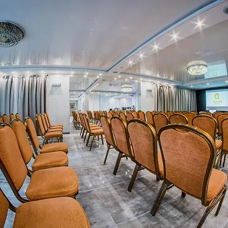 Ξενοδοχείο με διαμερίσματα Glamour - Restaurant & 3*