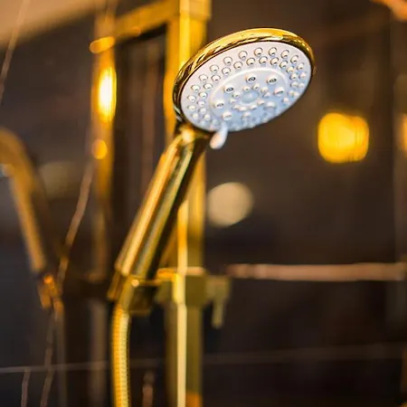 Glamour - Restaurant & Lägenhetshotell Przeźmierowo