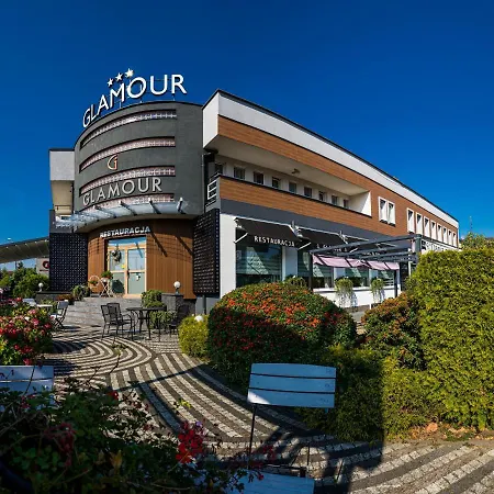 Glamour - Restaurant & 4*