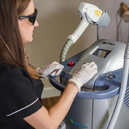 Lägenhetshotell Glamour - Restaurant & Przeźmierowo