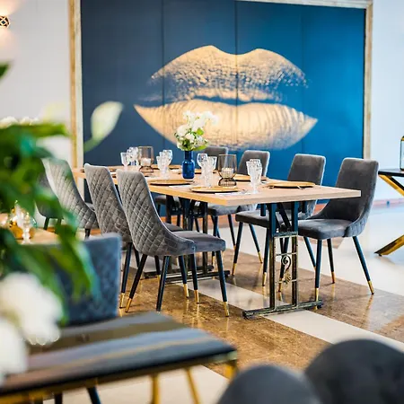 Glamour - Restaurant & Przeźmierowo