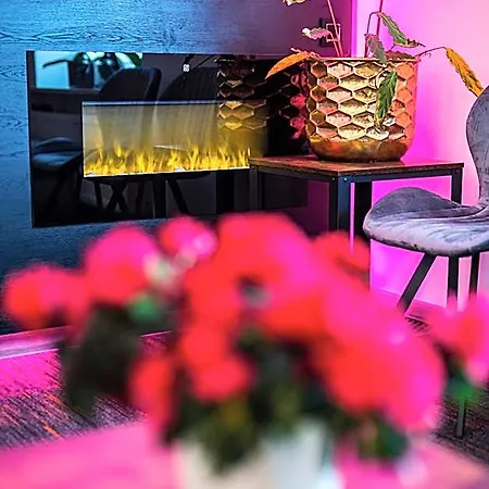 Glamour - Restaurant & 4*