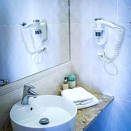 Apart Otel Glamour - Restaurant & 4*
