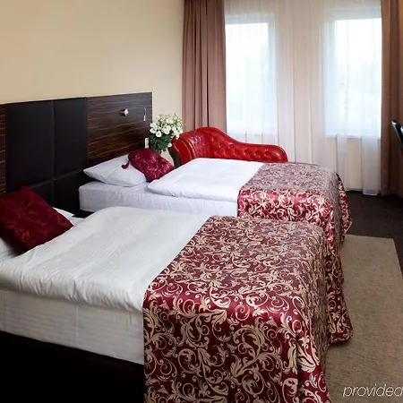 Glamour - Restaurant & 公寓式酒店 4*