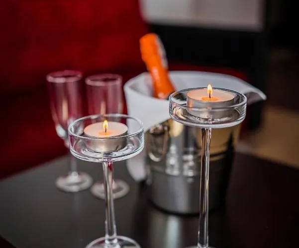 Apart Otel Glamour - Restaurant & Przeźmierowo