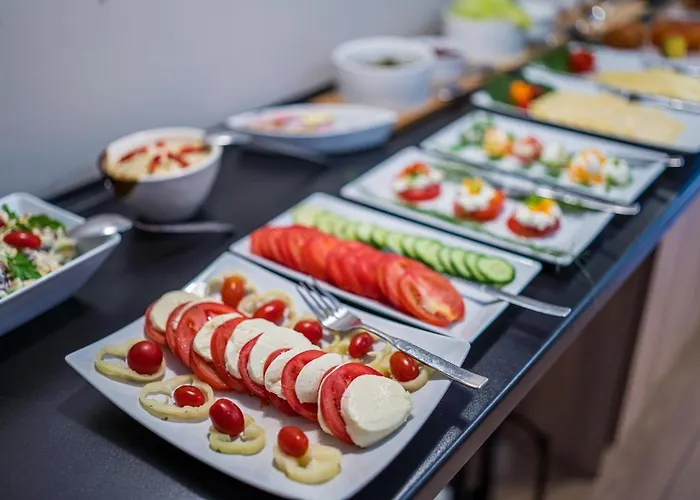 Glamour - Restaurant & 4*