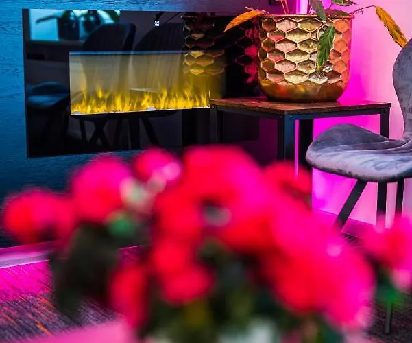 Glamour - Restaurant & 4*