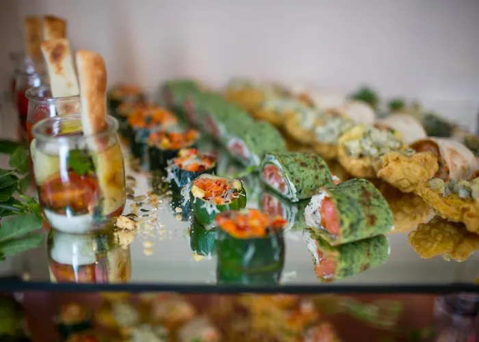 Ξενοδοχείο με διαμερίσματα Glamour - Restaurant & 4*